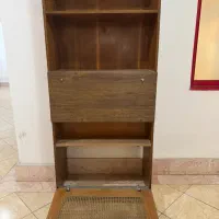 کتابخانه  و کمد چوبی