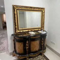 کنسول با اینه قدیمی اتیقه