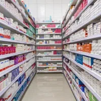 استخدام تکنسین داروخانه همراه با آموزش