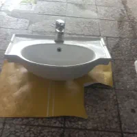 روشویی همراه شیر