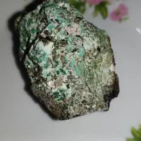یک عدد سنگ فیروزه راف