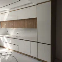 ساخت و نصب انواع کمد و کابینت (تعمیرات)
