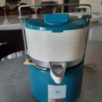 آبمیوه گیری ناسیونال آکبند