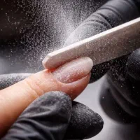 دعوت به همکاری ناخن کار با تجربه و متعهد