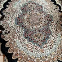 یک تخته فرش ۶ متری ۷۰۰شانه با پشتی و پادری در حدنو