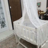 تخت گهواره ای کودک