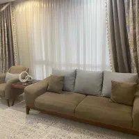 مبل ۷ نفره و ست ناهار خوری ۴ نفره