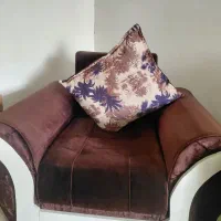 مبل راحتی در حد نو