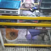 ویترین فلزی شیش ای