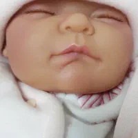 عروسک نی نی
