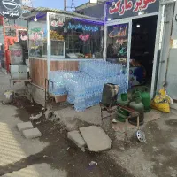 فروشنده در عوارضی
