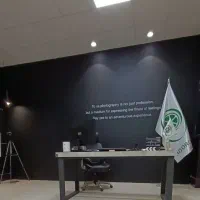 کارمند اداری خانم، پاسخگویی تلفنی