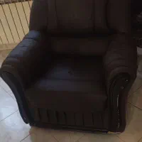 مبل راحتی چرم تک نفره رایگان