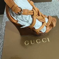 کفش زنانه اوریجینال Gucci سایز ۳۷