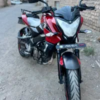 Ns200|موتورسیکلت|قم, قلعه یزدیها|دیوار