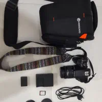 این یه پکیج کامله دوربین850d لنز  لوازم جانبی