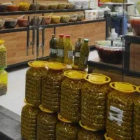فروشنده خانم
