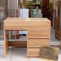 میز تحریر دو رنگ و تک جانان