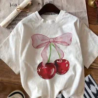 نقاشی روی پارچه و لباس