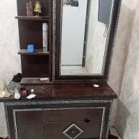 تخت ومیزارایش