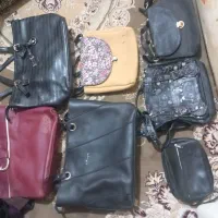 تعدادی کیف و دمپای دونه ای ۳۰تومن و دمپای