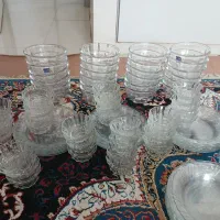ظروف شیشه ای