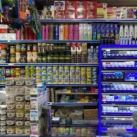 سوپر مارکت و میوه فروشی دهکده