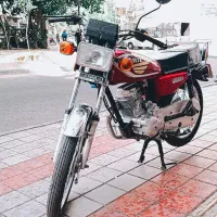 موتور هوندا ۱۲۵ تمیز . سالم