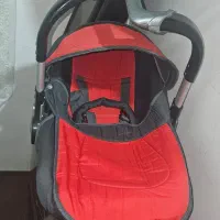 یک سری لوازم نوزادی در حد نو