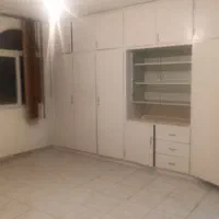 طبقه اول ۴خواب جنوبی نزدیک خیابان