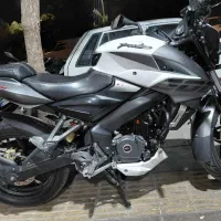 ns 200