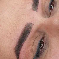 میکروبلیدینگ ابرو با تخفیف ویژه