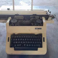 دستگاه تایپ کلاسیک
