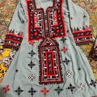 لباس دست دوچ