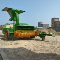کاه کوب خلال زن