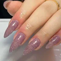 کاشت ناخن (حرفه ای)