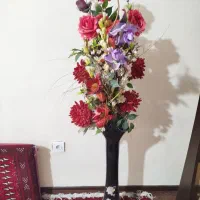 گلدان شیشه ای گل مصنوعی
