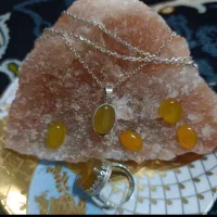 سنگ عقیق زرد شرف شمس اصلی و منحصر به فرد