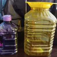 دبه ترشی و  آب