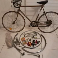 دو چرخه کورسی مجستیک ژاپنی به همراه لوازم