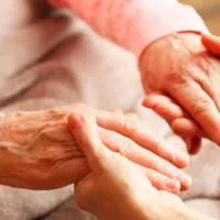 استخدام جهت نگهداری سالمندیا کودک وکارمنزل