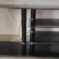 میز تلویزیون شیشه ای