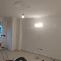 نقاشی ساختمان منصفتر از هرجا عید هم در خدمت هستیم