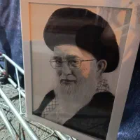 نقاشی سیاه قلم رهبر شهید کار دست