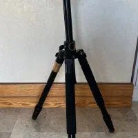 سه پایه دوربین عکاسی