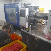 نیروی آقا جهت کار در کارگاه تزریق پلاستیک