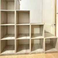 میز تحریر و کتابخانه