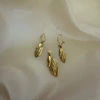 مدال و گوشواره طرح برگ