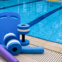 ورزش در آب و آموزش شنا بانوان (استخر قربانی)