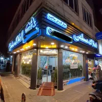 ۳۲ متر مغازه نگین فلکه اول صادقیه بر اصلی